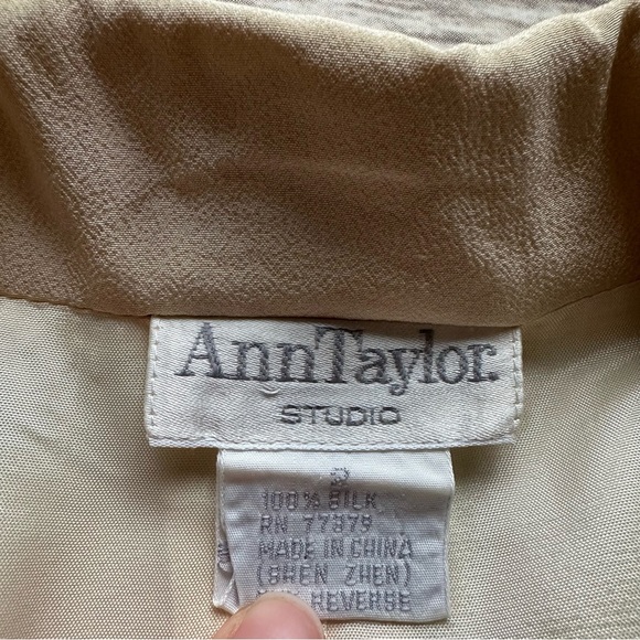 Vintage Ann Taylor 100% Silk Blazer Jacket Butter Yellow Sz 2 - Picture 7 of 8